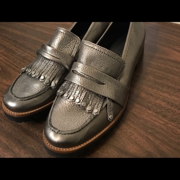 Bernardo Silver Fringe Loafer Flats Leather - Picture 10 of 14